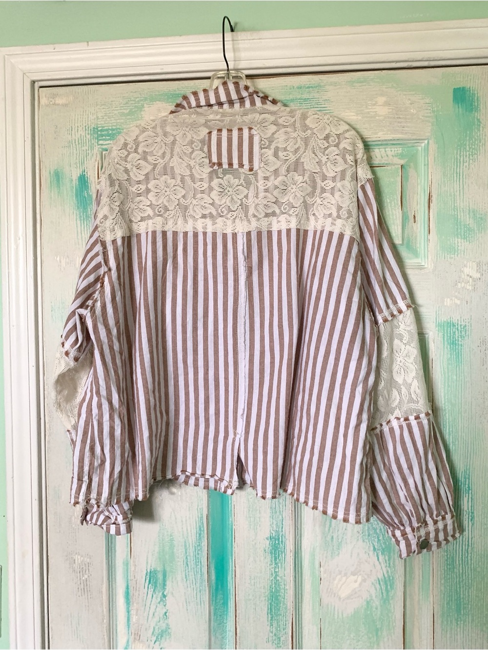 POL Beige/Cream Striped Floral & Lace Pieced Button Up Blouse L - Picture 7 of 7